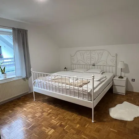 Apartma Belca Mountain Escape Lägenhet Mojstrana