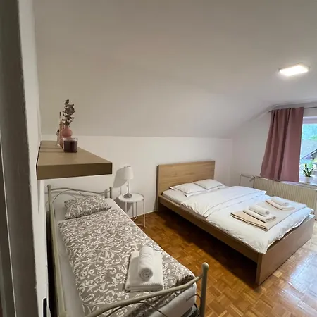 Apartma Belca Mountain Escape Lägenhet